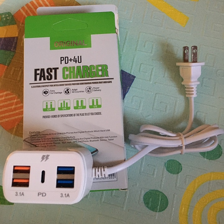 Bộ sạc điện thoại 4 cổng USB 3.1A + PD , Đèn Led , Nhỏ gọn tiện lợi