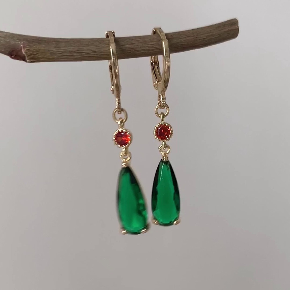 Bông Tai Đính Đá Pha Lê Màu Xanh Lá Cây Phong Cách Cổ Điển Thời Trang Cho Nữ