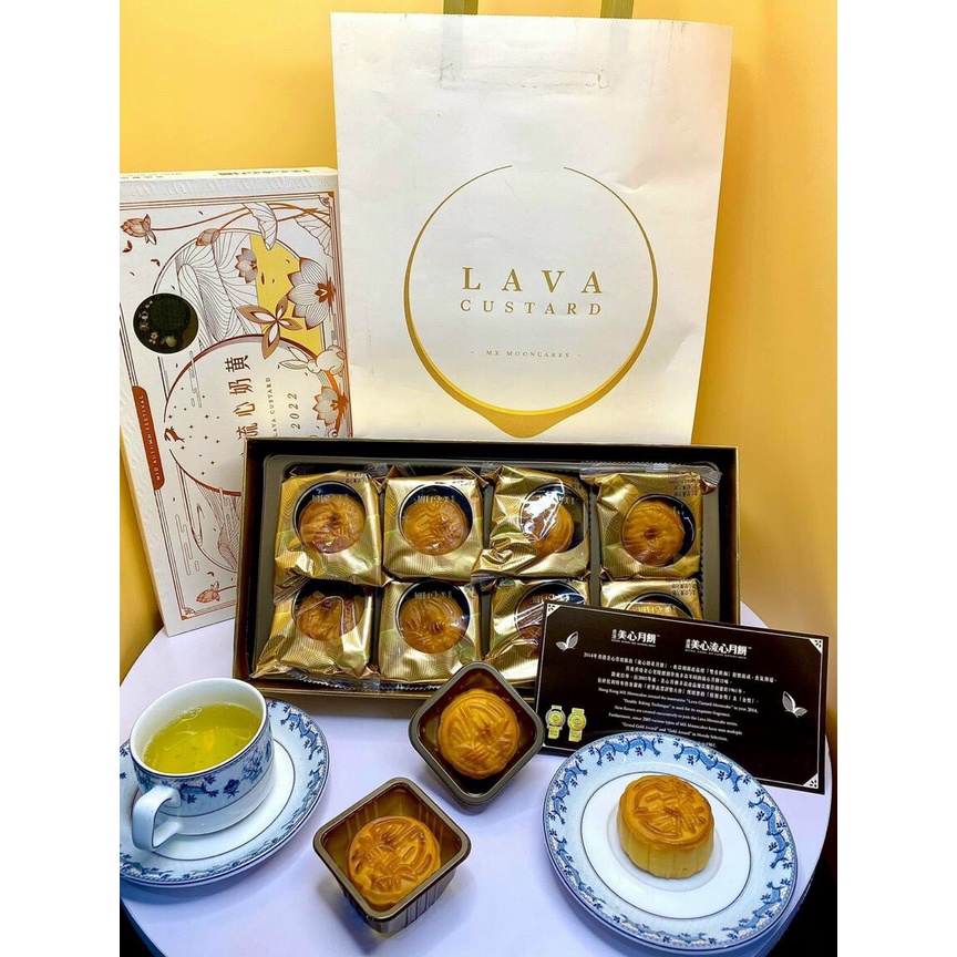 Hộp 8 bánh Bánh trungthu trứng chảy La va nội địa Hồng Kông date mới