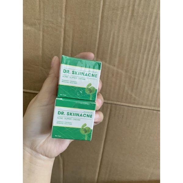Kem giảm thâm ngừa mụn