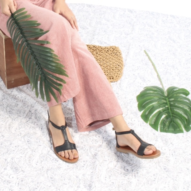 Sandal Nữ Da Bò Chữ T Shoes Paradise Đế Bệt Thời Trang