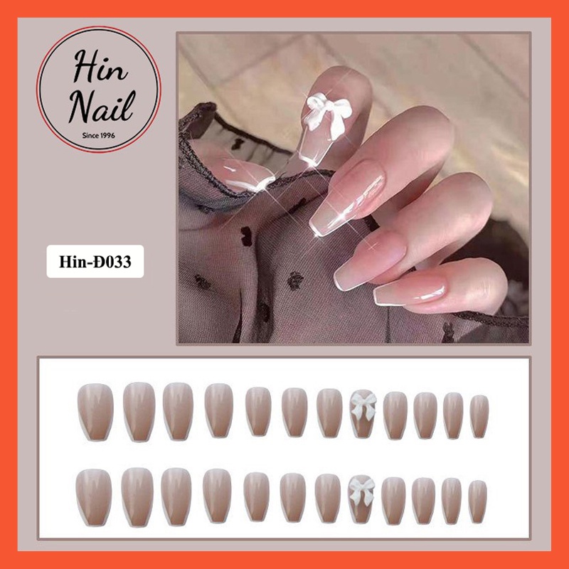 móng giả đính đá Hin Nail form dài đính nơ trắng