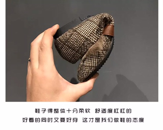 Giày kẻ mix lông lót cả lông luôn, chất lừ luôn nha các bạn ơi 😍 lên chân sang chảnh lắm ạ, full size 35-39 nha các bạn | BigBuy360 - bigbuy360.vn