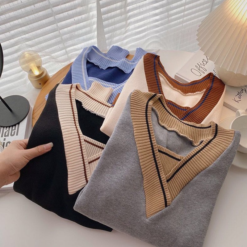 Áo sweater tay dài dáng rộng cổ chữ v phối màu tương phản cá tính