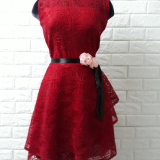 Đầm ren kết hoa