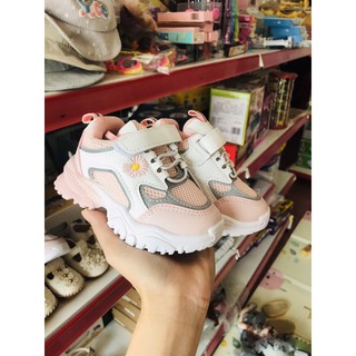 Giày thể thao cho bé gái