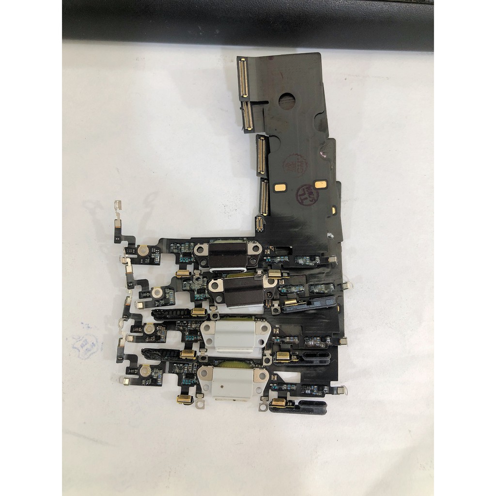 CỤM SẠC IPHONE 8G