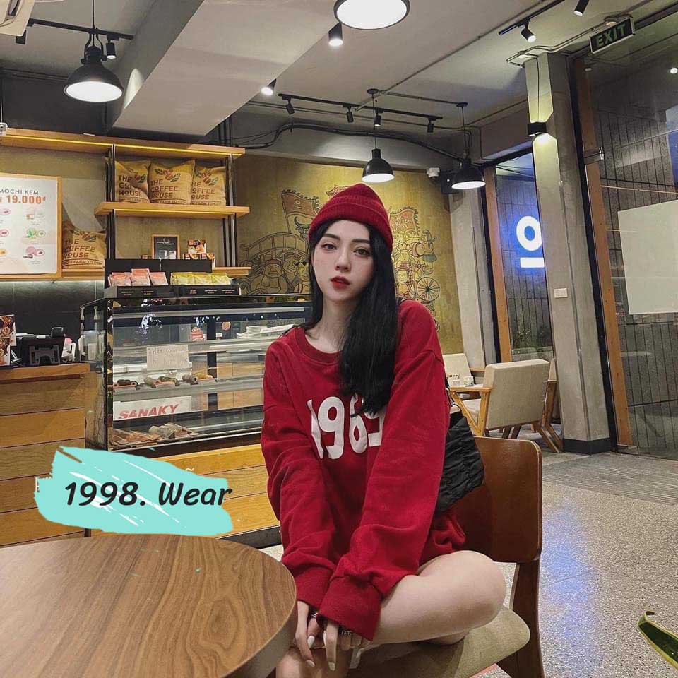 (MỚI)Áo nỉ 1969 màu đỏ đô , chất nỉ mềm,  mịn Phom dáng rộng tính tế lăng động | BigBuy360 - bigbuy360.vn