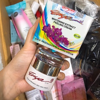 Kem dưỡng trắng Lan Tím ENYA Whitening Extract Peeling Cream UV/30