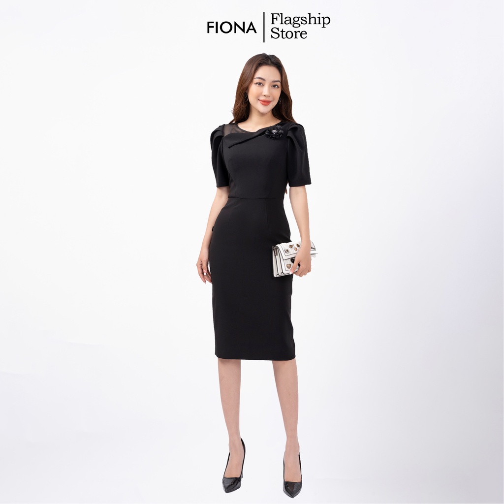 Đầm nữ dáng ôm Fiona, Váy body cổ phối trước ngực đính hoa trang trí FIONA F452248