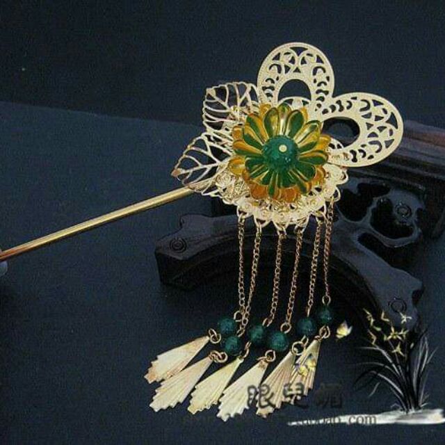 Trâm cổ trang hồ điệp