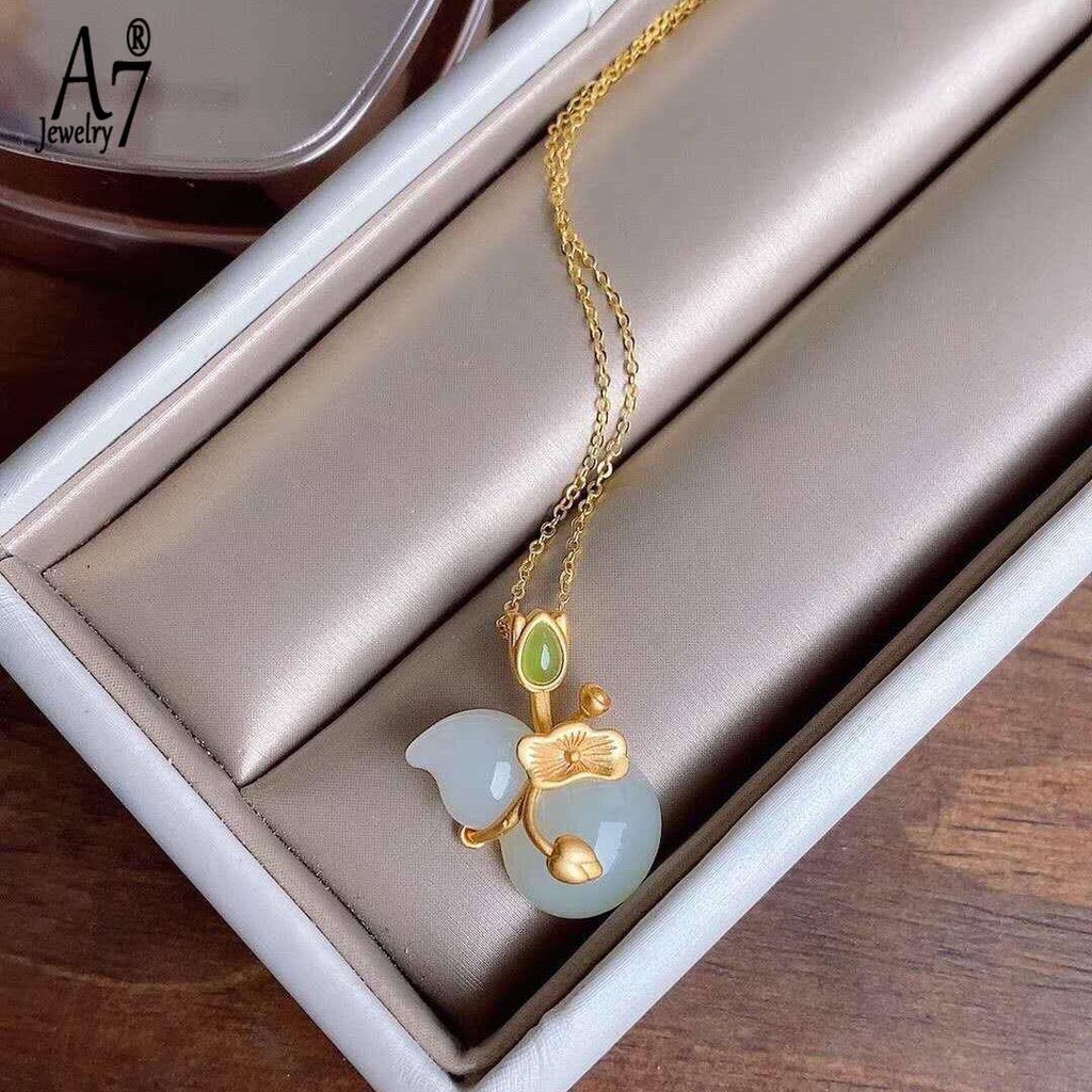 Vòng cổ Mạ Vàng 18K Mặt Hình Hoa Sen Đính Ngọc Bích Trắng Hợp Thời Trang Cho Nữ