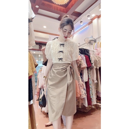 SET CÓ BÁN RỜI SƠ MI ĐÍNH 3 NƠ CHÂN VÁY NƠ