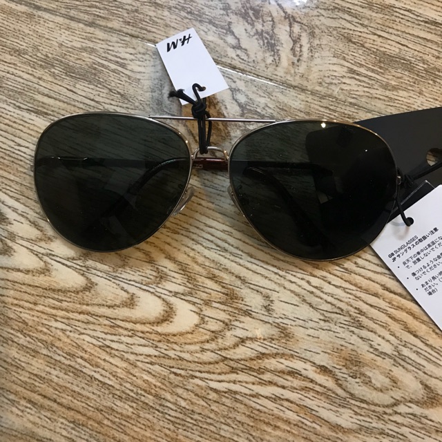 Kính H&M chống tia UV