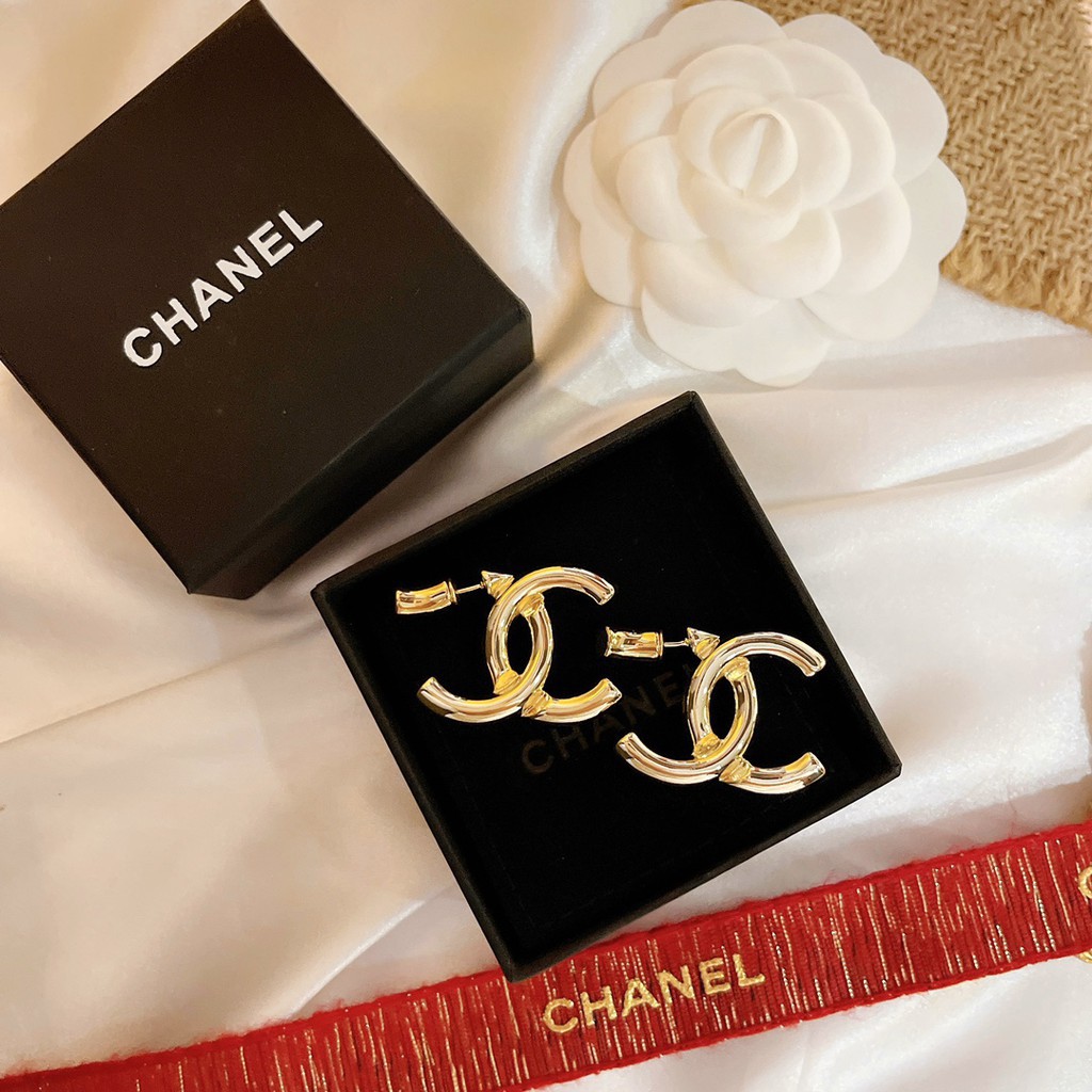 Khuyên tai thiết kế hình chữ C thời trang sành điệu