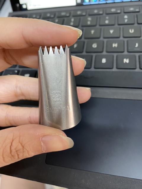 1 đui bắt kem đan giỏ viền bánh thường hãng Sanneng SN7054