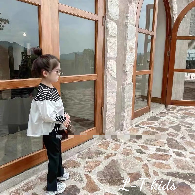 Bộ quần áo dài tay áo sơ mi rút dây phối kẻ sọc và quần loe gấu XHN1029