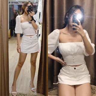 Áo croptop cổ vuông