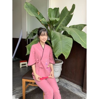 Trang phục đi chùa cột nơ