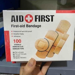Hộp 100 gạc y tế cá nhân  không  thấm nước