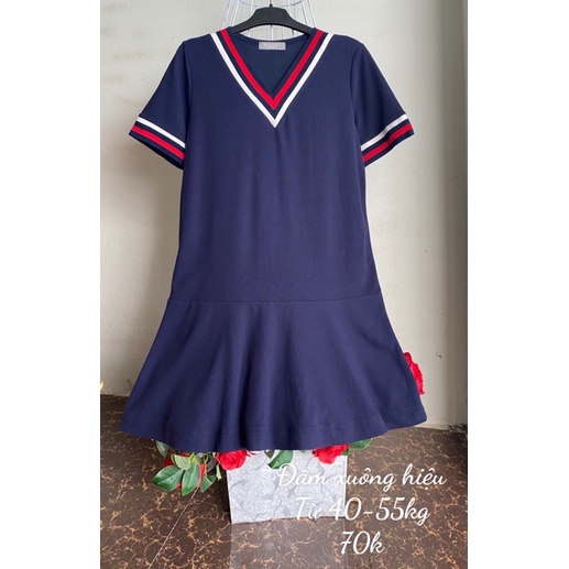 Đầm dáng xuông, babydol