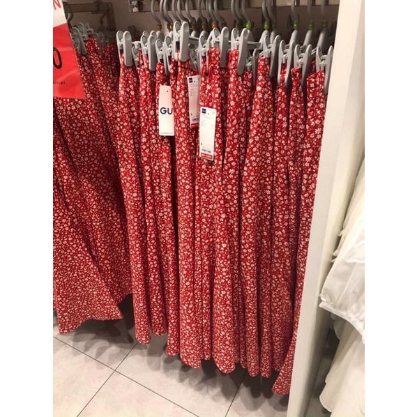 Váy hoa nhí Gu size xs, s, m