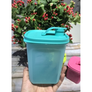 Bình nước Slim Line Pitcher 1L Tupperware