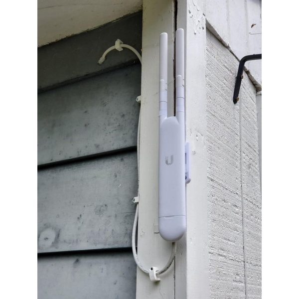 Phát Sóng Wifi Unifi Outdoor AC-Mesh Chịu Tải Cao