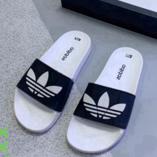 Dép nam nữ quai ngang ADIDAS, dép adiDas 3 lá thời trang cực đẹp cho mùa hè sinh động.