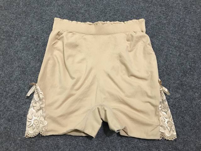 Quần váy dệt phối ren nâng mông | BigBuy360 - bigbuy360.vn