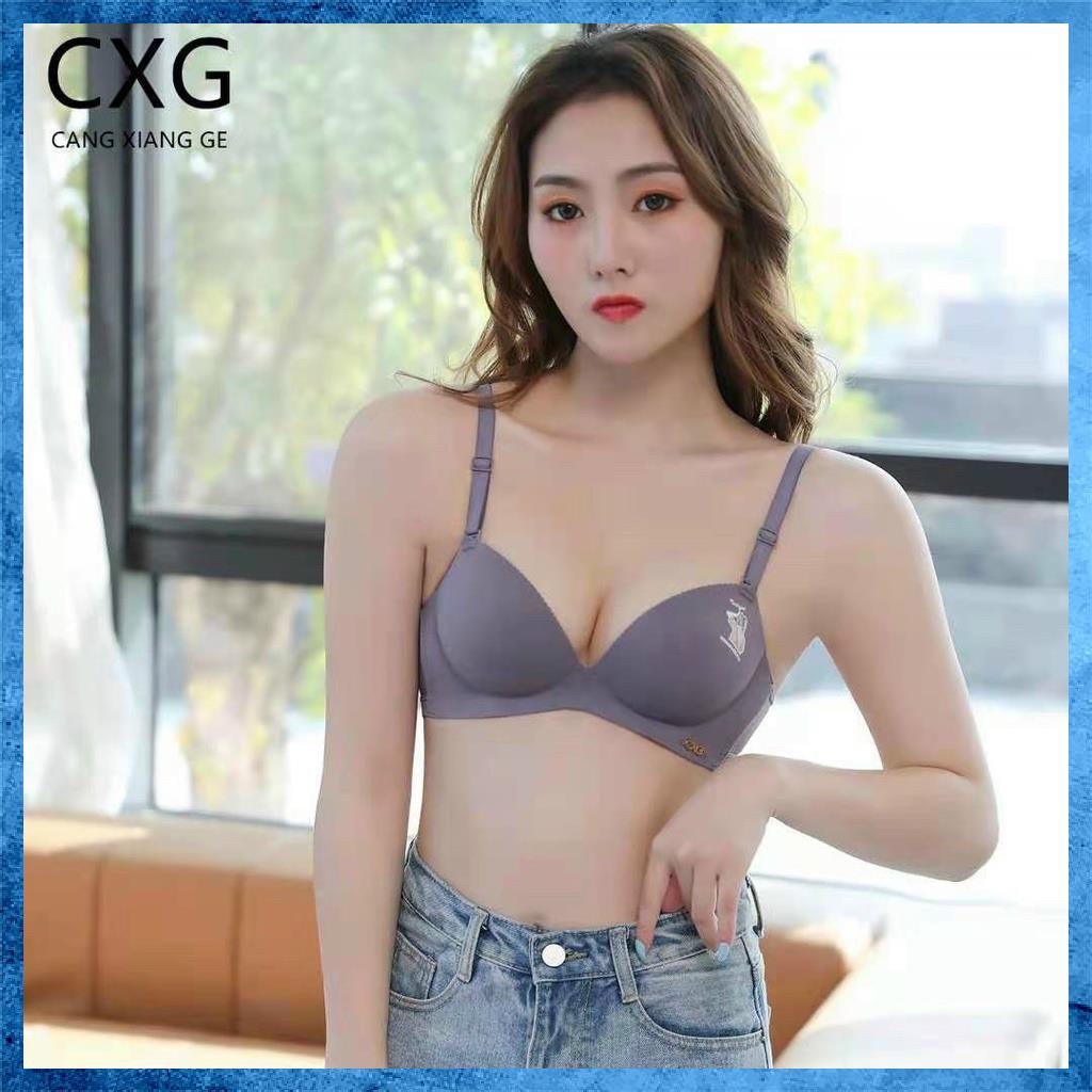 Áo lót nữ su đúc CXG không gọng cup chéo đệm mút bàn tay nâng ngực họa tiết cô gái A7185