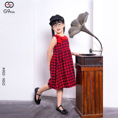 Đầm bé xèo  0364 G9moza với chất liệu thô hàn tạo nên phong cách vừa đi học đi chơi cho bé yêu