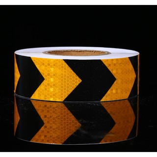 Decal phản quang hình mũi tên ( màu vàng - đen)
