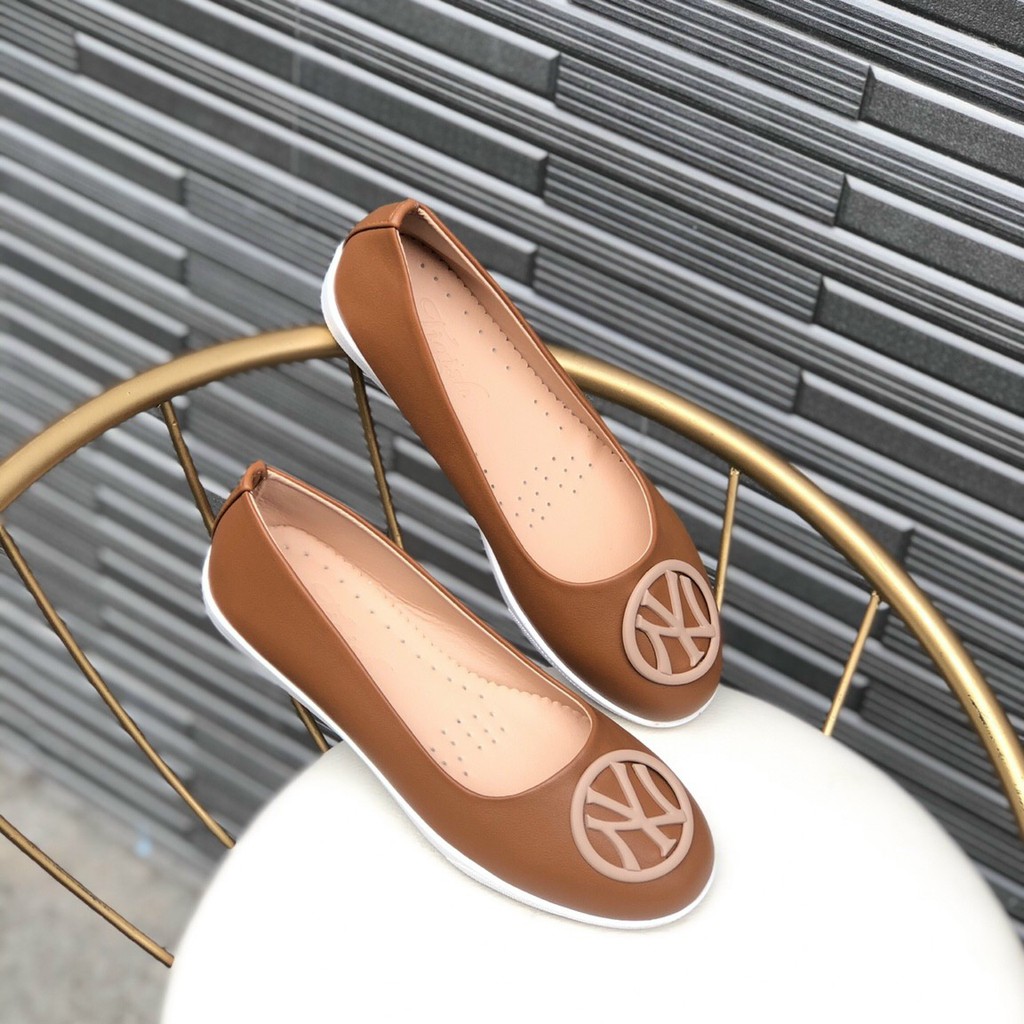 Slipon da mềm đế trắng trẻ trung 4192 | BigBuy360 - bigbuy360.vn