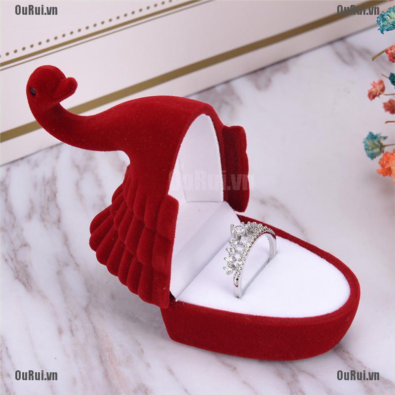 Hộp Đựng Nhẫn Hình Thiên Nga Sang Trọng
