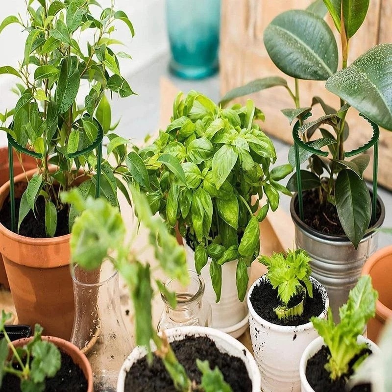 Giá đỡ chậu hoa bằng nhựa hình bán nguyệt tiện dụng