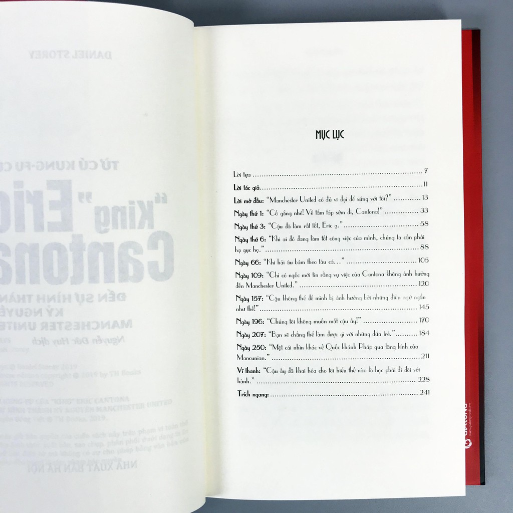 Sách - Từ Cú Kung-fu Của King Eric Cantona Đến Sự Hình Thành Kỷ Nguyên Manchester United