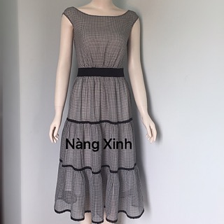 Đầm xoè tầng cổ thuyền rộng