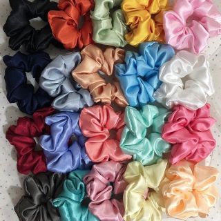 Dây cột tóc vải lụa scrunchies màu xinh xắn