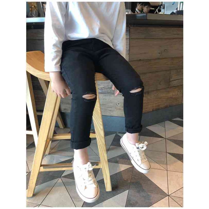 Quần Jeans đen - trắng cho bé