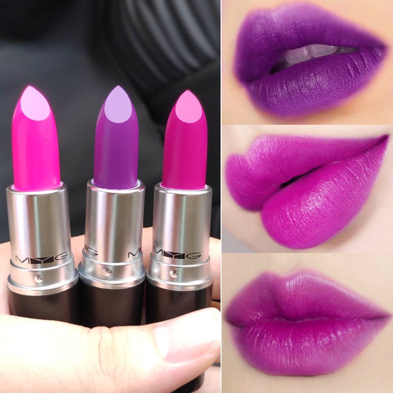 Son lì màu tím trang điểm cá tính