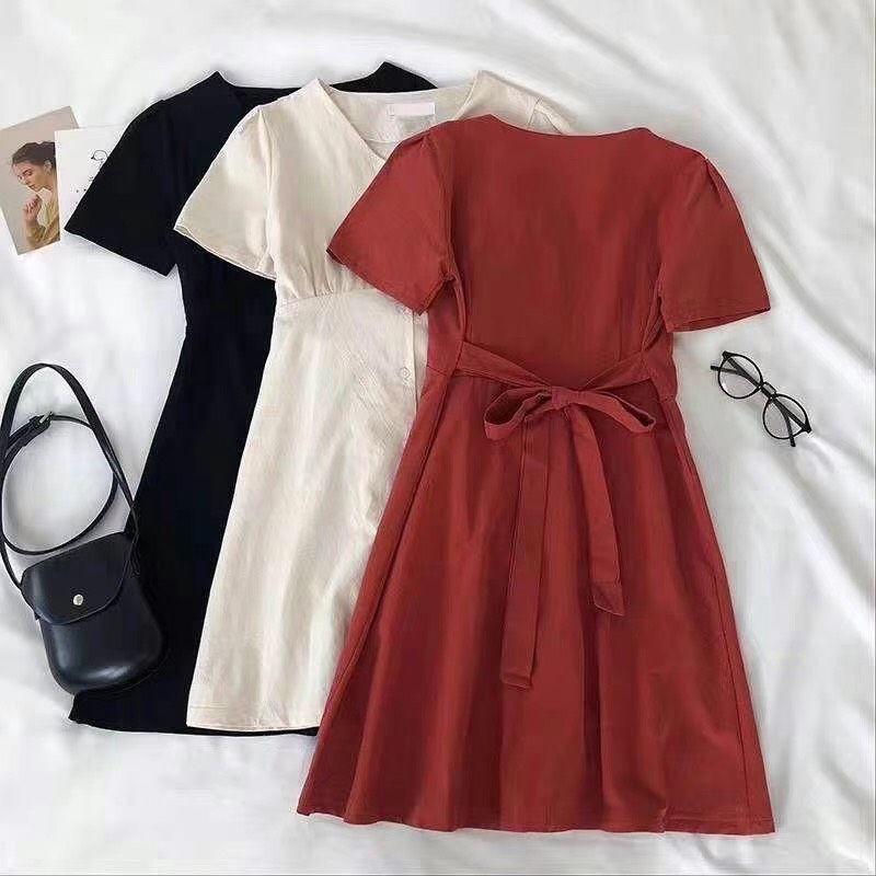 VÁY ĐŨI XÒE CỔ V BUỘC NƠ SAU VINTAGE SIÊU XINH | BigBuy360 - bigbuy360.vn