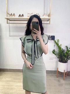 Váy tay bèo cổ nơ