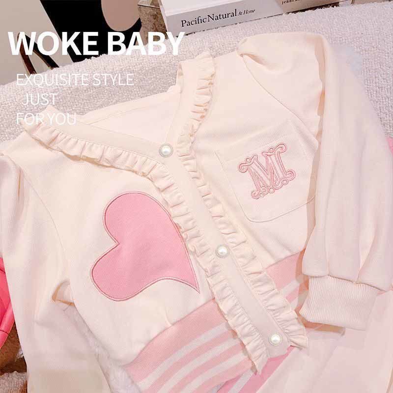 Bộ đồ mùa thu cho bé gái 2022 phiên bản mới của trẻ em Hàn Quốc của phong cách đại học chàng trai lớn phong cách phương Tây nước hoa nhỏ bộ đồ hai mảnh mùa thu