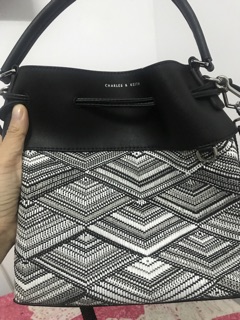 Túi Charles & Keith