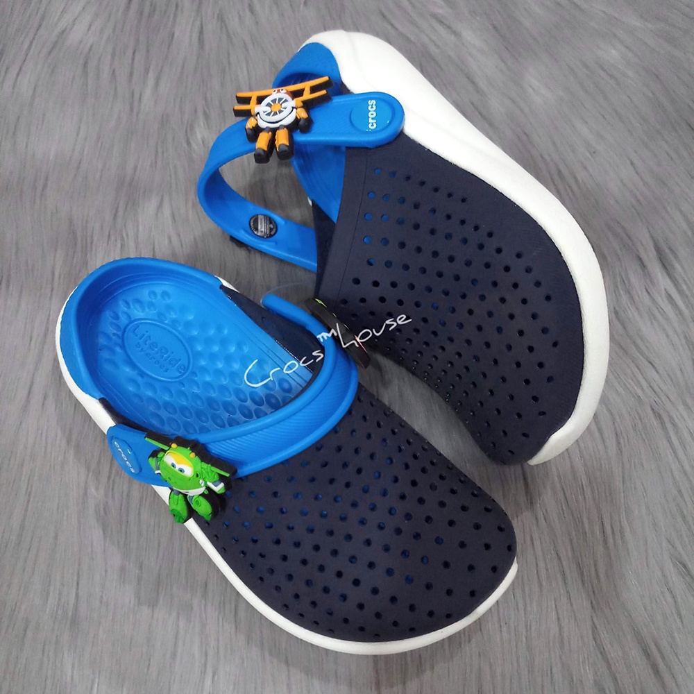 Dép sục crocs literide bé trai tặng kèm 4 jibbitz 2d, dép crocs trẻ em cao cấp  - Crocs house