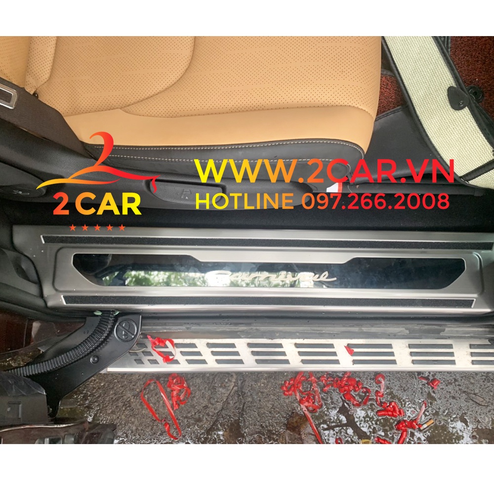 Ốp bậc cửa, Nẹp bước chân trong ngoài xe Kia CARNIVAL 2021- 2022, 2023 chất liệu Inox cao cấp
