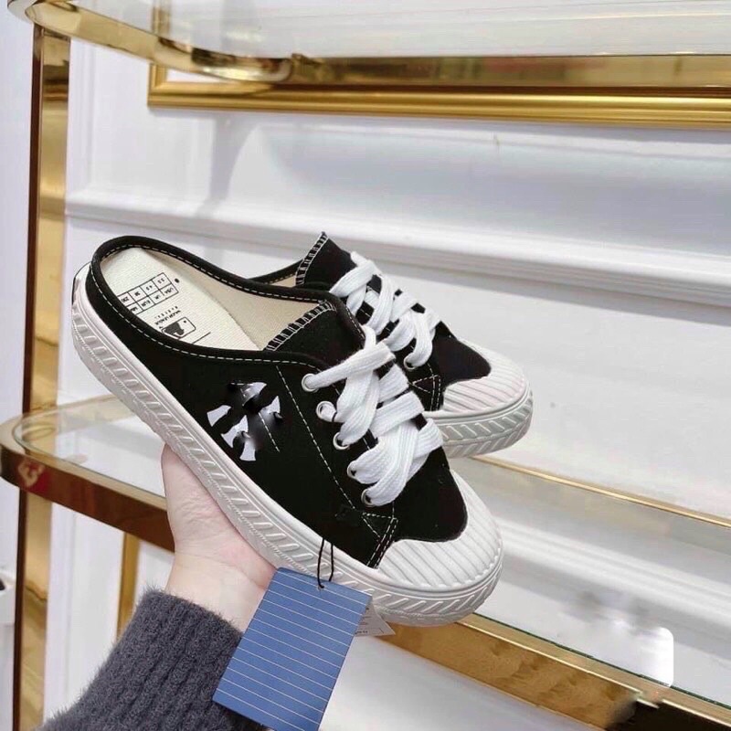 Giày Sục Thể Thao Thêu chữ N , Sục bata đạp gót đế bánh mì 3cm FLORA S04