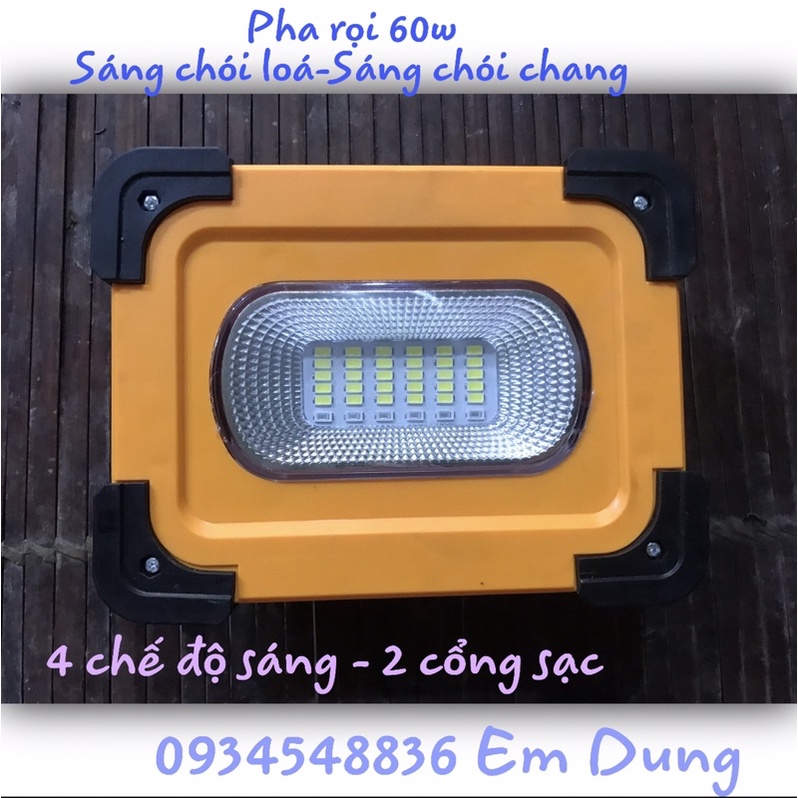 Đèn pha rọi Năng lượng mặt trời 60w