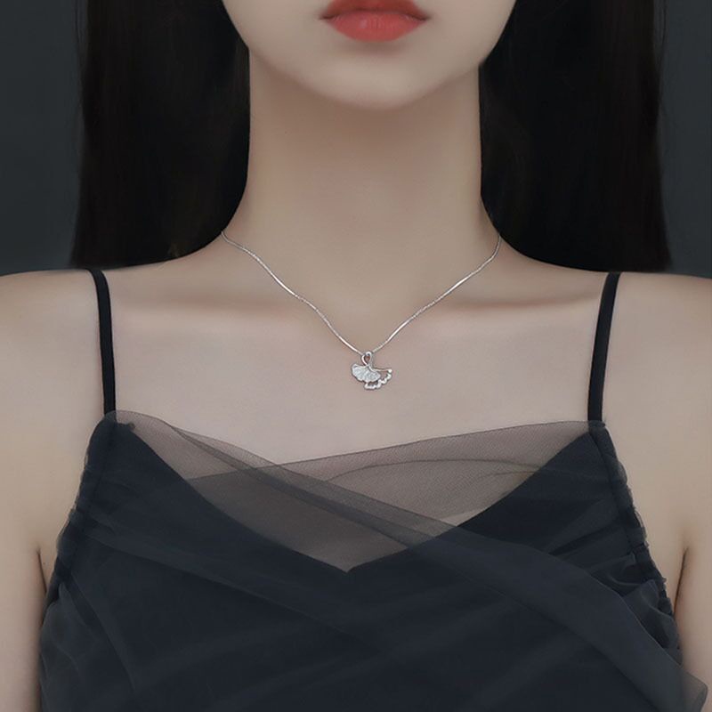 Vòng cổ Bạc Chất Liệu Hợp Kim Hình Lá Phong Cách Thời Trang Hàn Quốc 2022